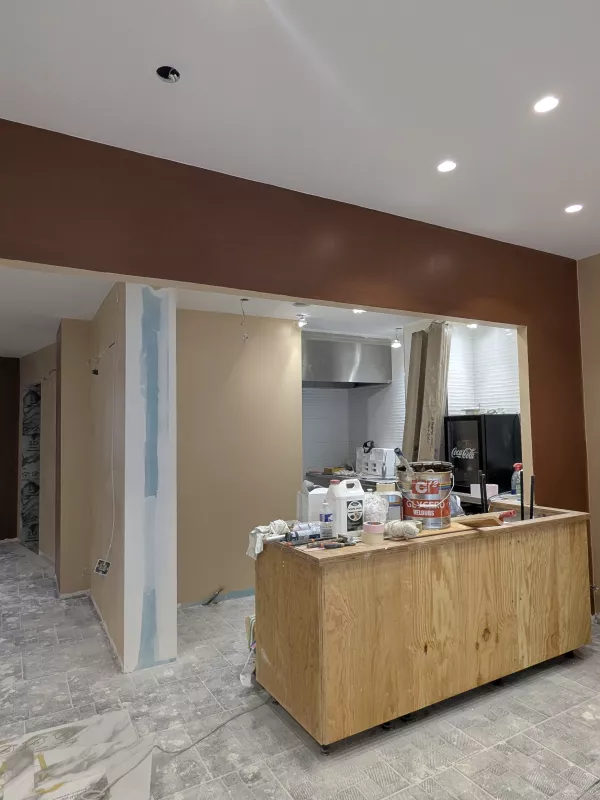 Finitions autour du comptoir